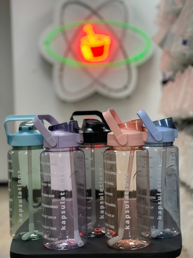 Periwinkle 2 Liter Flip-Top Water Bottle – kapsulations